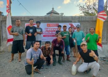 Gotong Royong Bersama, DPD LDII Maluku Tengah Bersihkan Masjid Al Mukhlis dan Lingkungan RT 16
