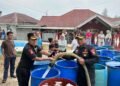 Senkom Bergerak, Air Bersih Mengalir untuk Warga Lorong Putri Batu Merah